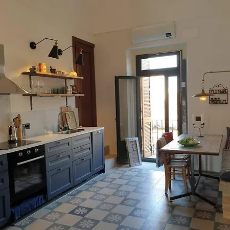 Rooftop Townhouse * Vasto